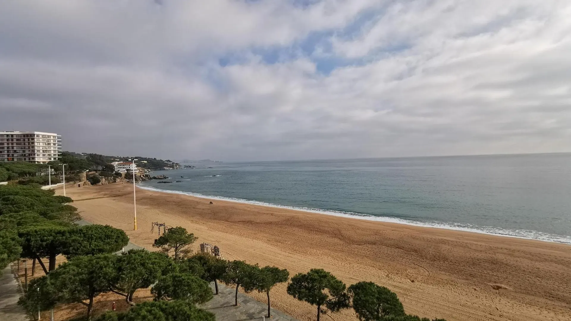 Villas Cosette / Alexandra Mar Magnifico Piso Con Esplendidas Vistas Al Mar, A Pie De La Playa En El Paseo Maritimo De Platja D'Aro - Es-209-3 0*,